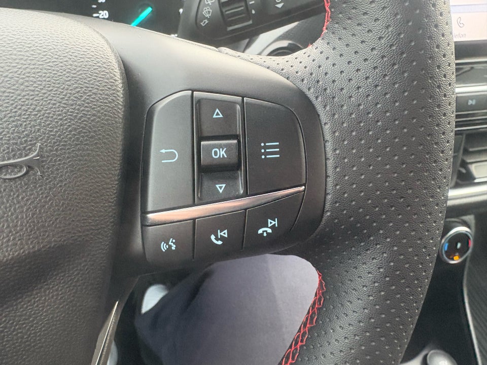 Ford Fiesta 1,0 EcoBoost mHEV ST-Line 5d