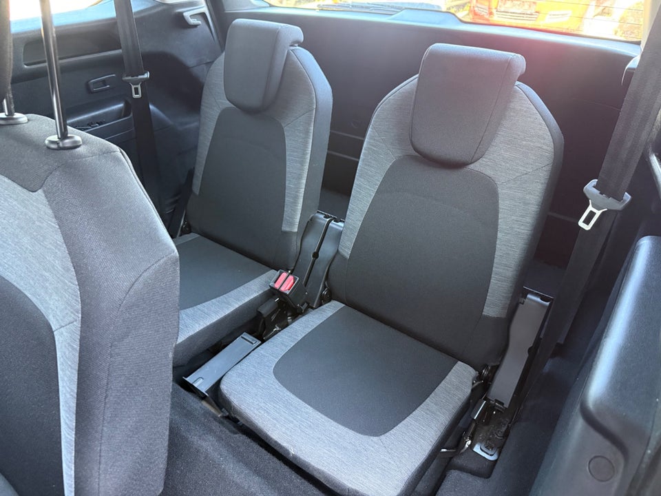 Citroën Grand C4 Picasso 1,2 PureTech 130 Cool 7prs 5d