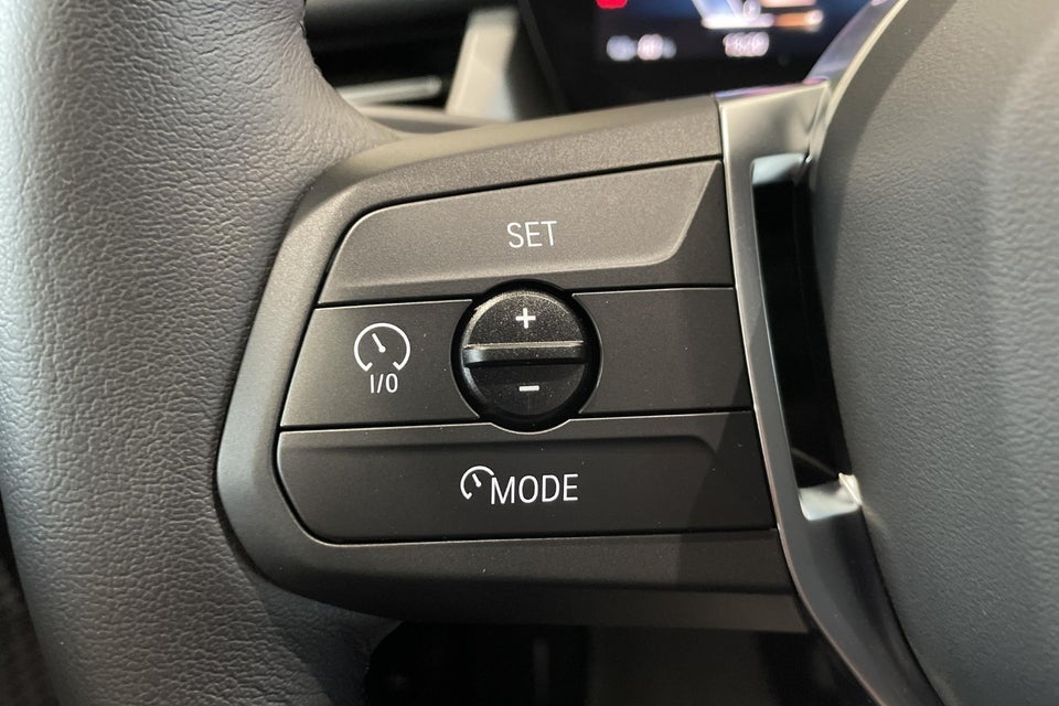 BMW iX1 eDrive20 X-Line 5d