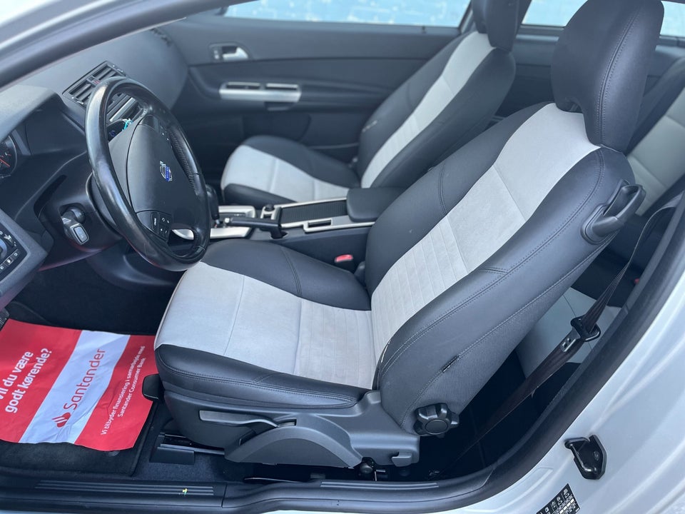 Volvo C30 2,4 D5 aut. 3d