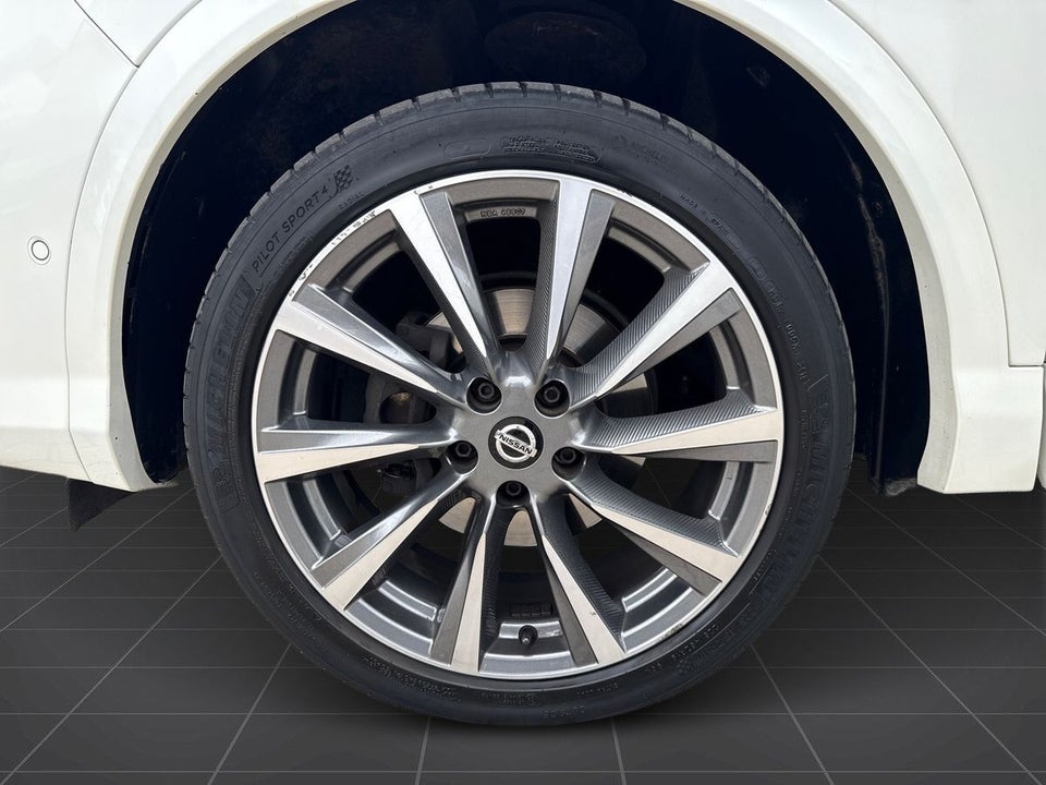Nissan Qashqai 1,3 Dig-T 140 Tekna+ Dynamic 5d