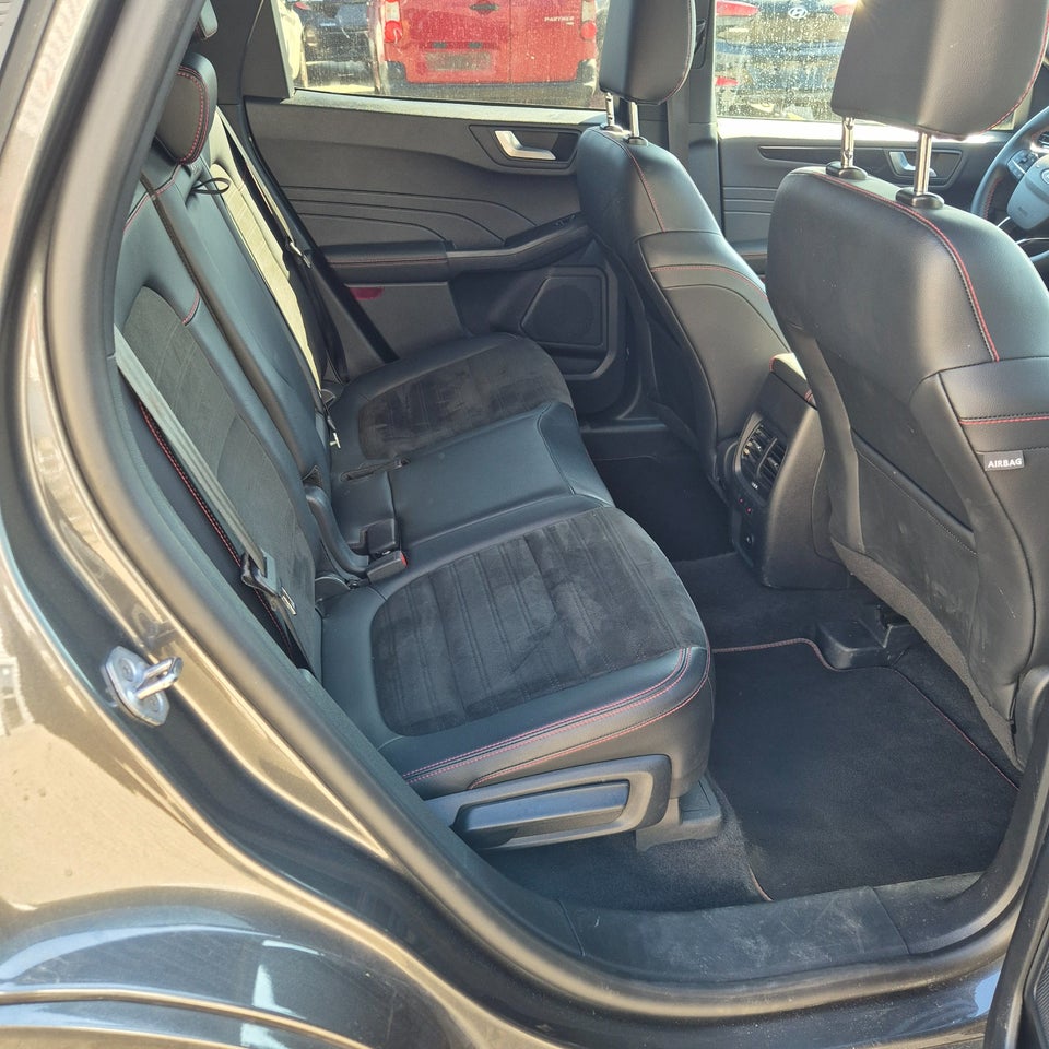 Ford Kuga 2,5 PHEV ST-Line X CVT 5d