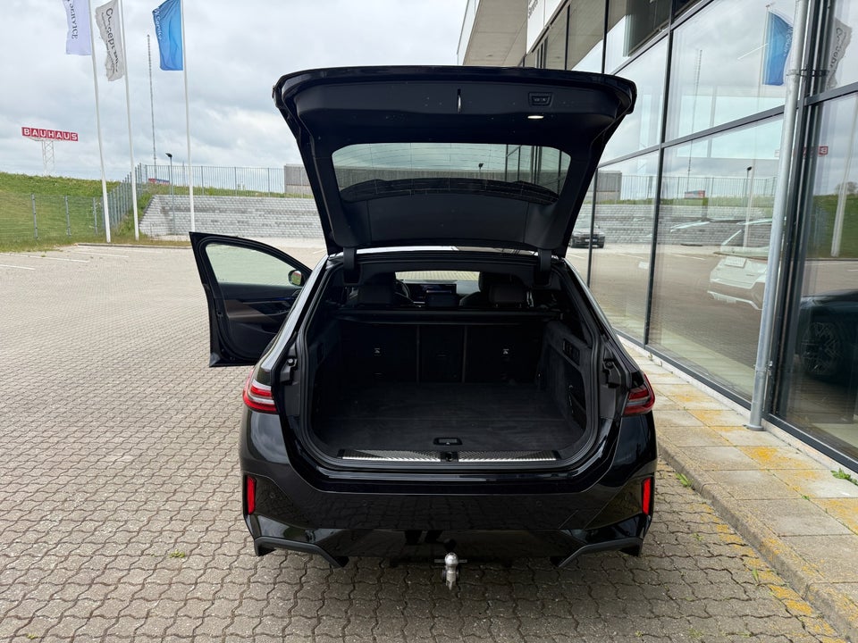 BMW i5 eDrive40 Touring M-Sport Pro 5d