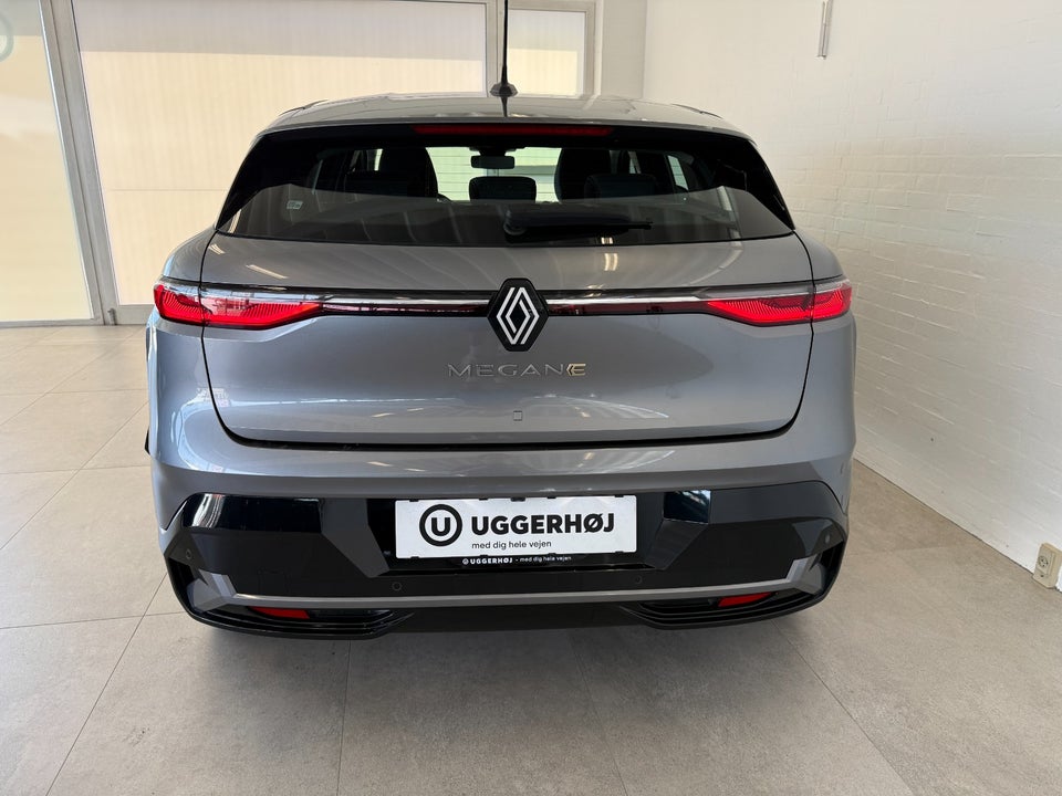 Renault Megane E-Tech 40 Equilibre 5d