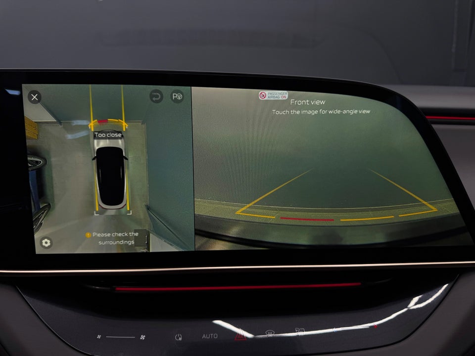 Hongqi EH7 111 Exclusive 4d