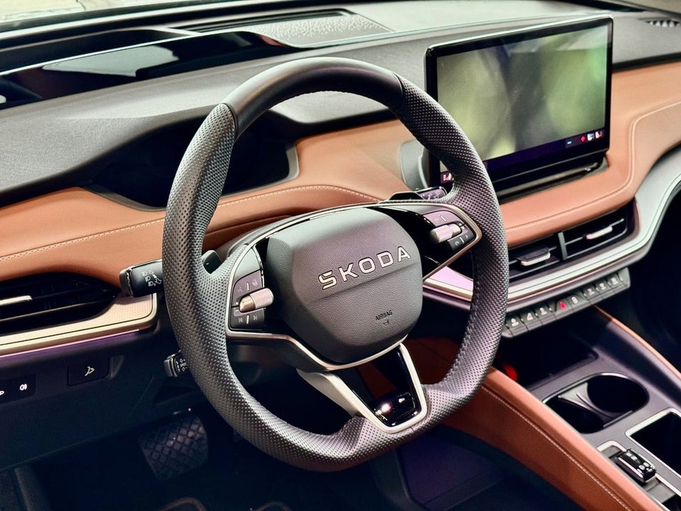 Skoda Enyaq 85x iV Suite Maxx 5d