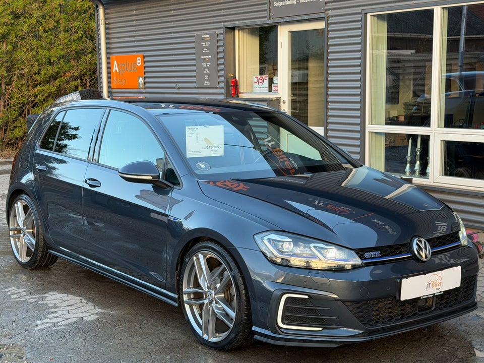 VW Golf VII 1,4 GTE DSG 5d