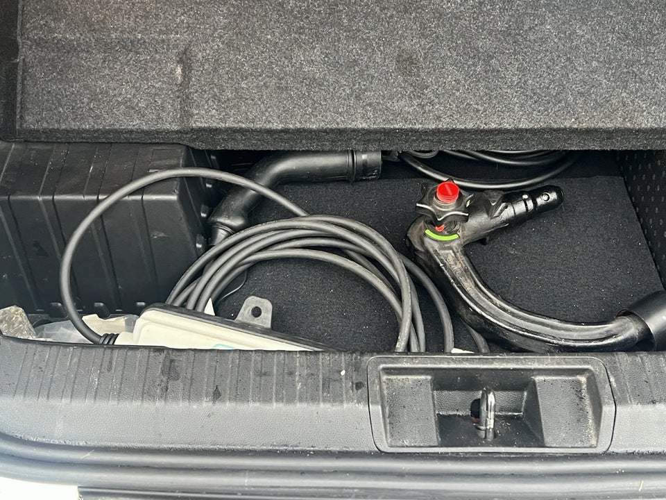 Renault Captur 1,6 E-Tech Intens 5d