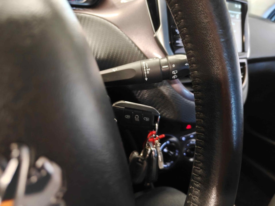 Peugeot 2008 1,2 VTi 82 Active Motion 5d