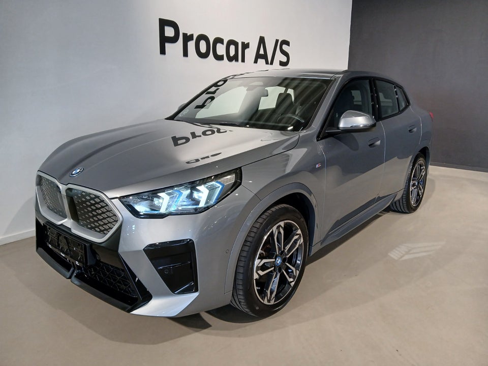 BMW iX2 eDrive20 M-Sport Premium 5d