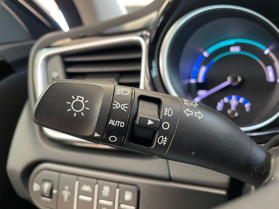 Kia Ceed 1,6 PHEV Upgrade SW DCT 5d