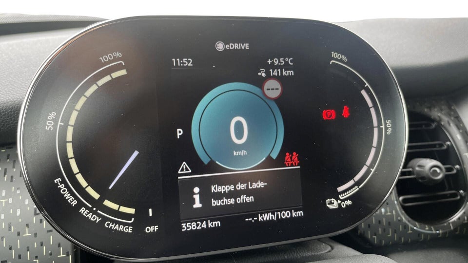 MINI Cooper SE Classic Trim 3d