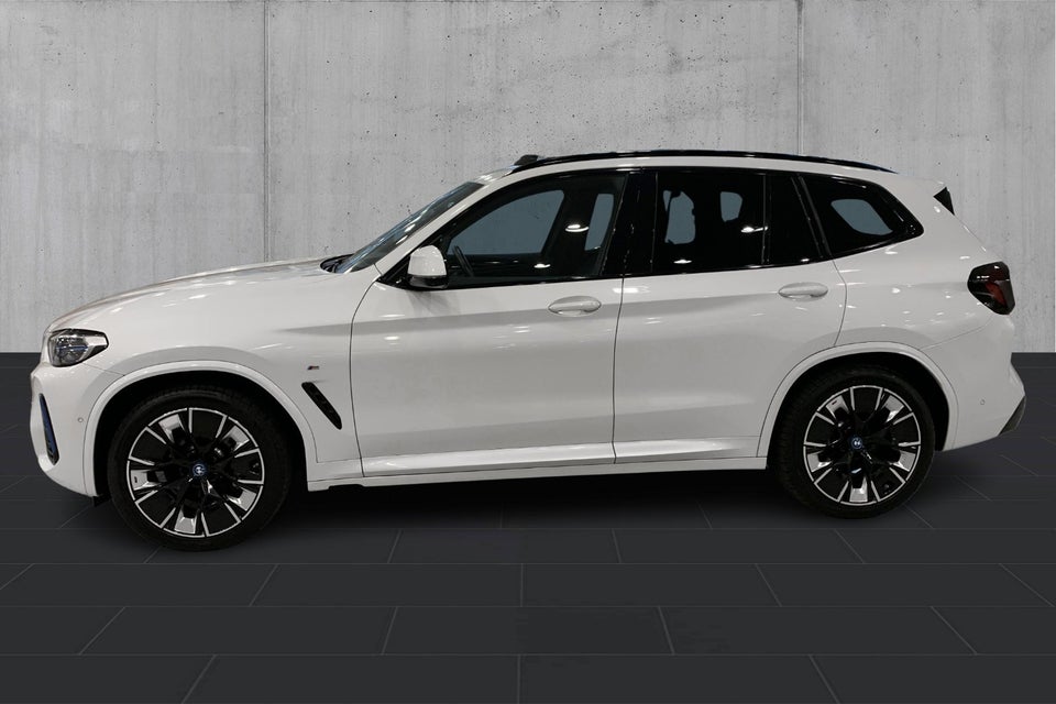 BMW iX3 Charged Plus M-Sport 5d