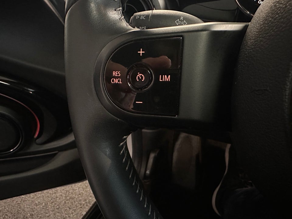 MINI Cooper SE Camden Edition 3d