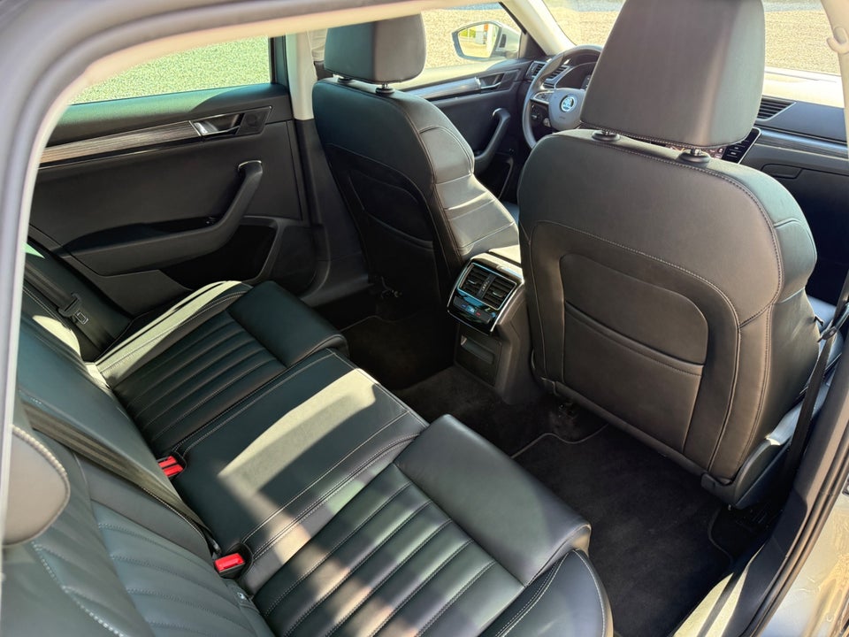 Skoda Superb 2,0 TSi 190 Business Executive Combi DSG 5d