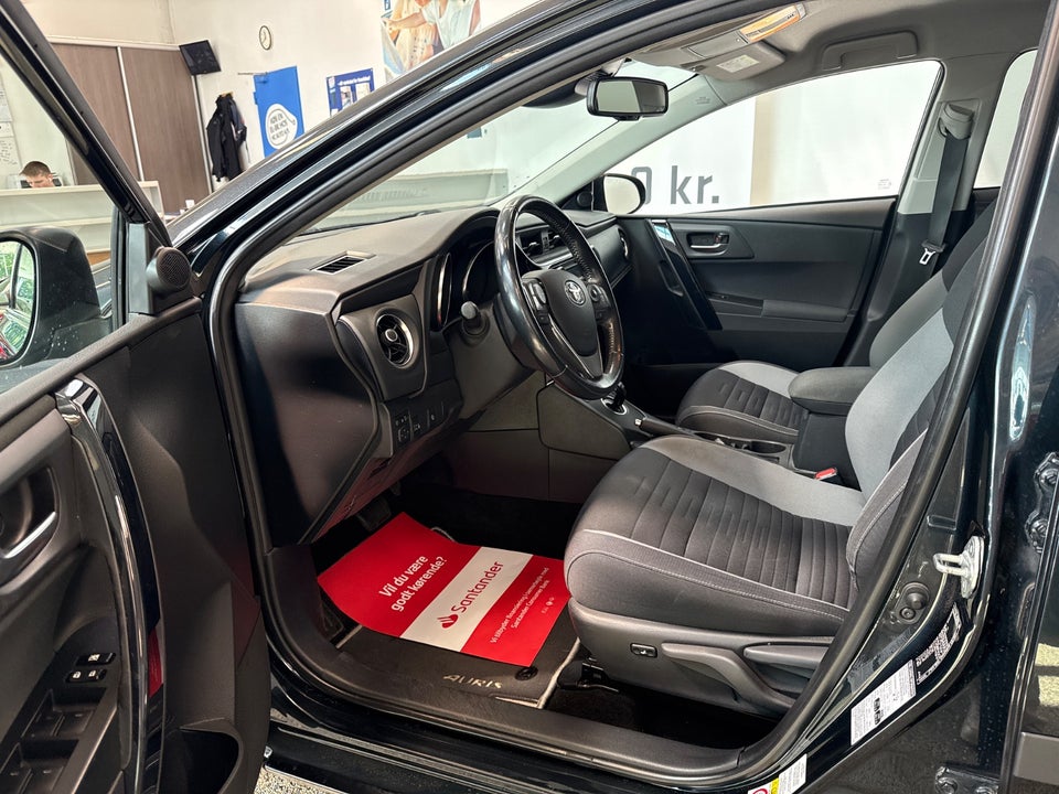 Toyota Auris 1,8 Hybrid H2 Comfort CVT 5d