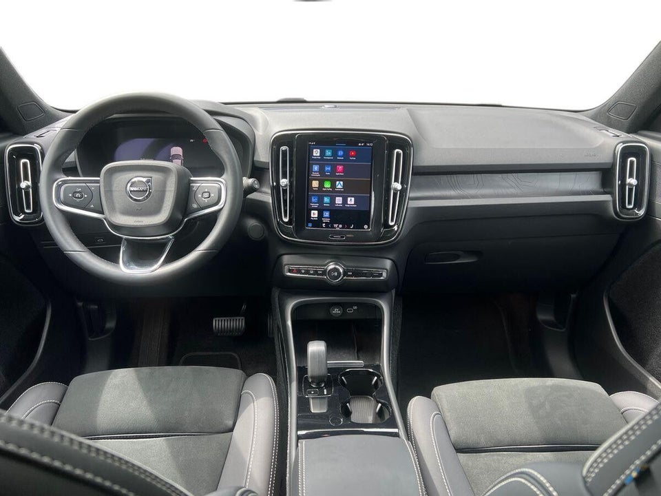 Volvo XC40 ReCharge Twin Plus 5d
