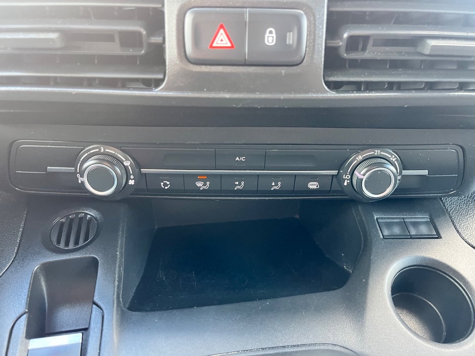 Peugeot Partner 1,5 BlueHDi 100 L2V2 Ultimate Van