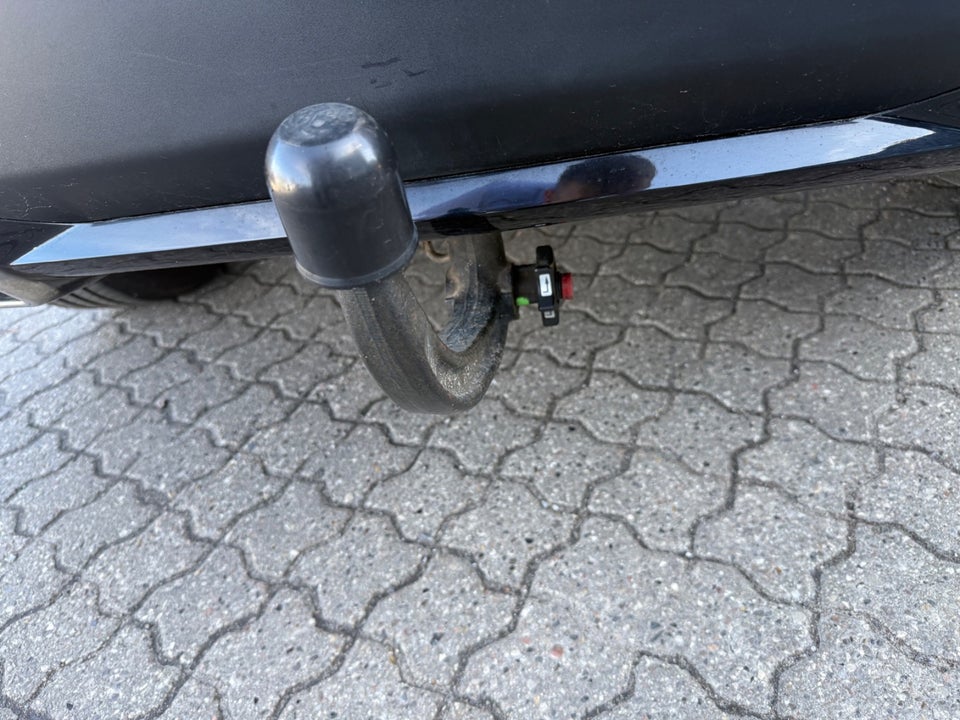 Peugeot 2008 1,2 PureTech 130 Allure Pack 5d