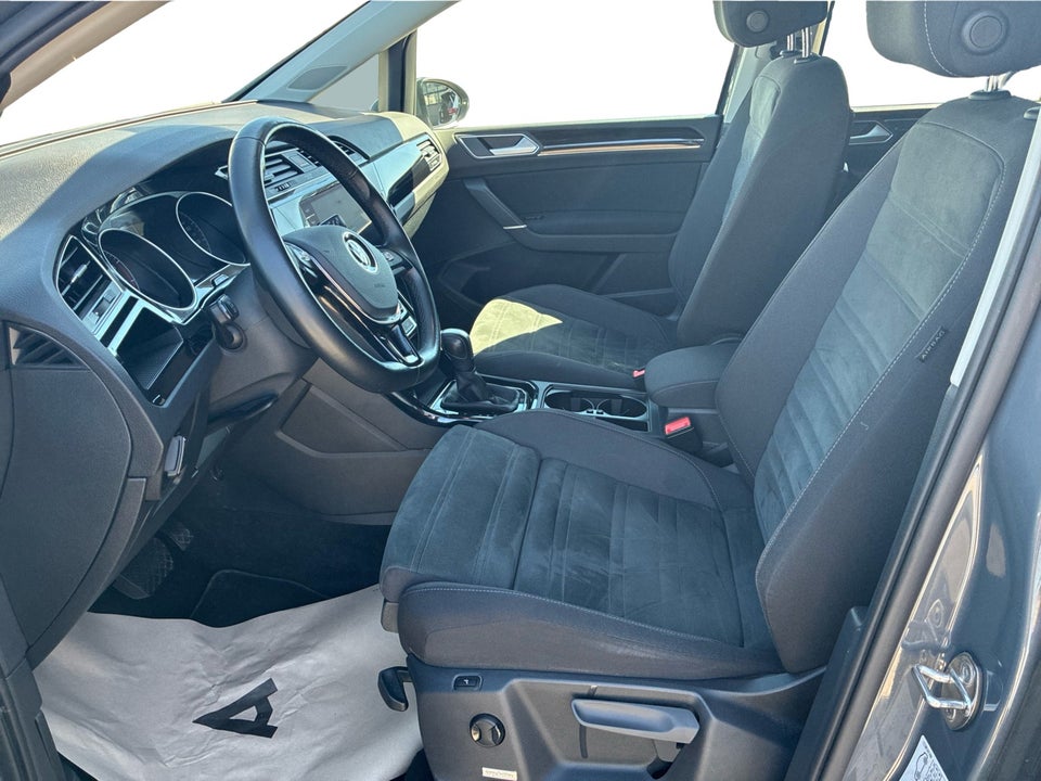 VW Touran 1,5 TSi 150 Highline DSG 7prs 5d