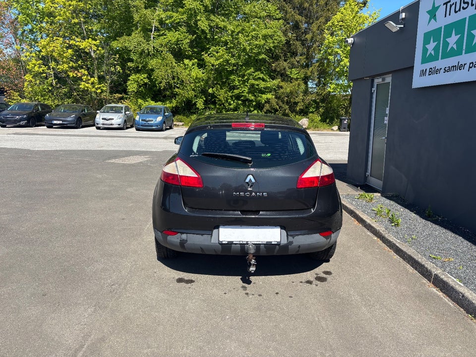 Renault Megane III 1,5 dCi 90 Authentique 5d