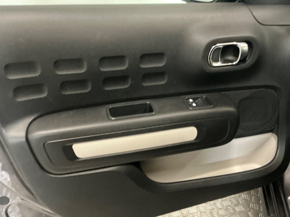 Citroën C3 1,2 PureTech 83 Live 5d