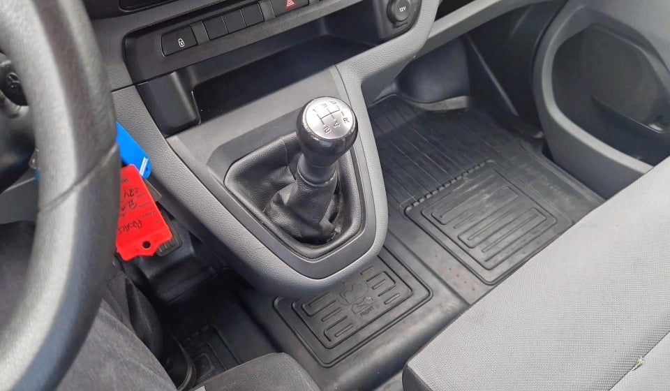 Toyota ProAce 1,6 D 115 Medium Base 5d