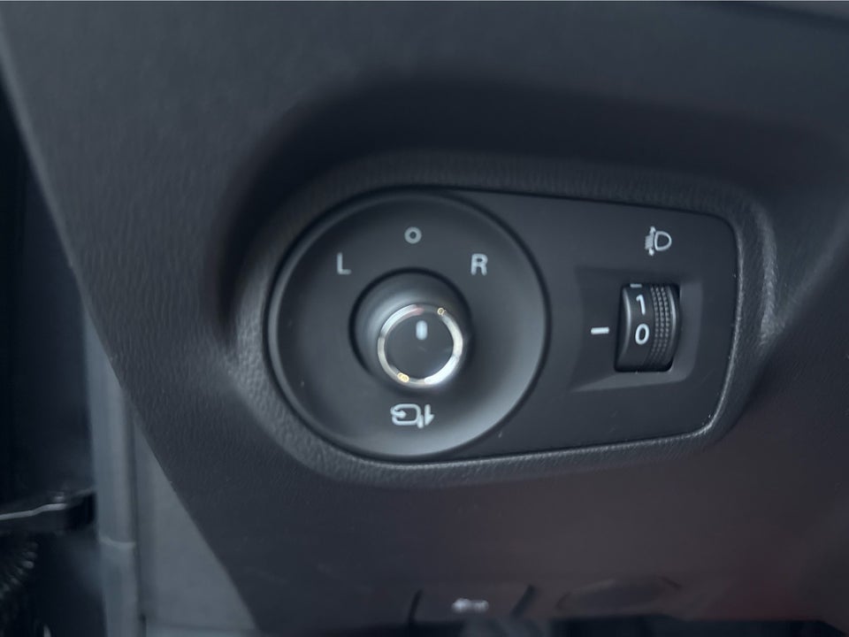 MG MGS5 64 Luxury 5d