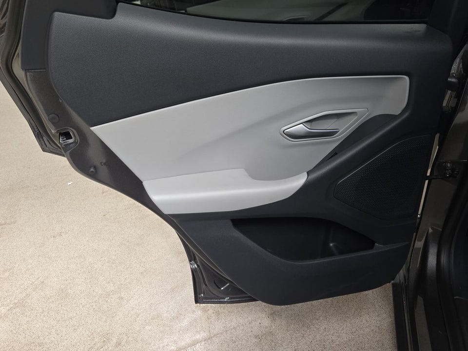 Ford Explorer 77 Premium Extended Range 5d