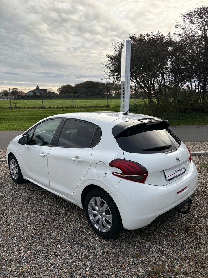 Peugeot 208 1,5 BlueHDi 100 Envy+ 5d