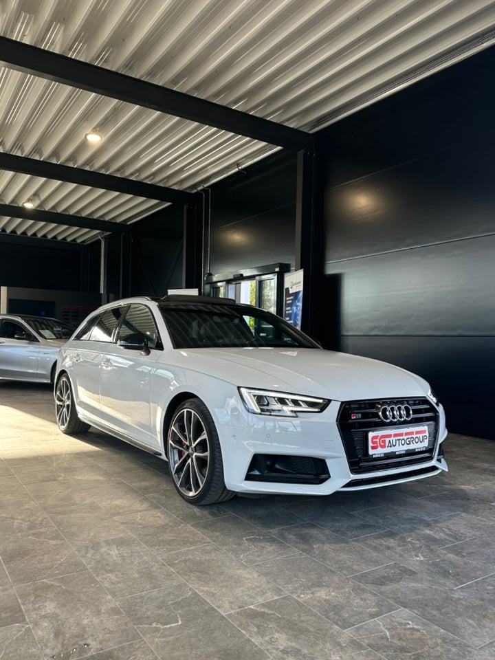 Audi S4 3,0 TFSi Avant quattro Tiptr. 5d