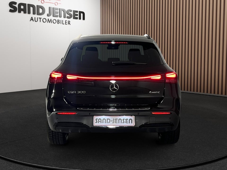 Mercedes EQA300 AMG Line 4Matic 5d