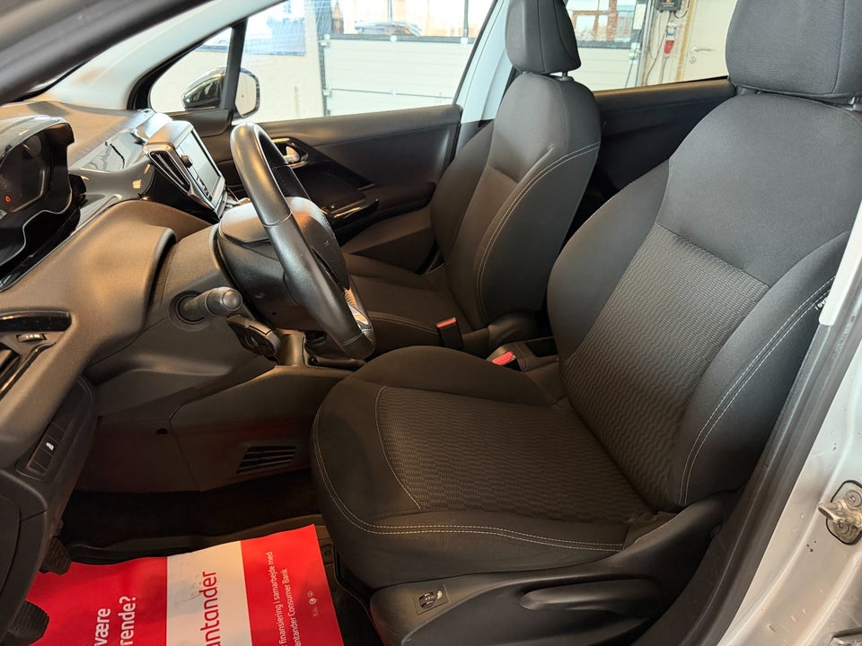 Peugeot 208 1,2 VTi 82 Active 5d