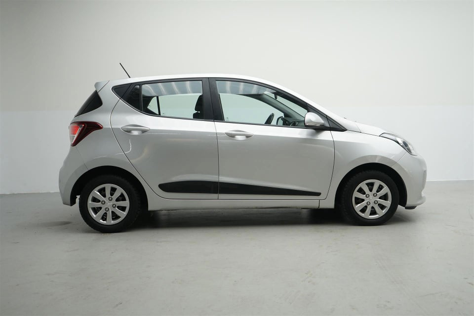 Hyundai i10 1,0 Premium 5d