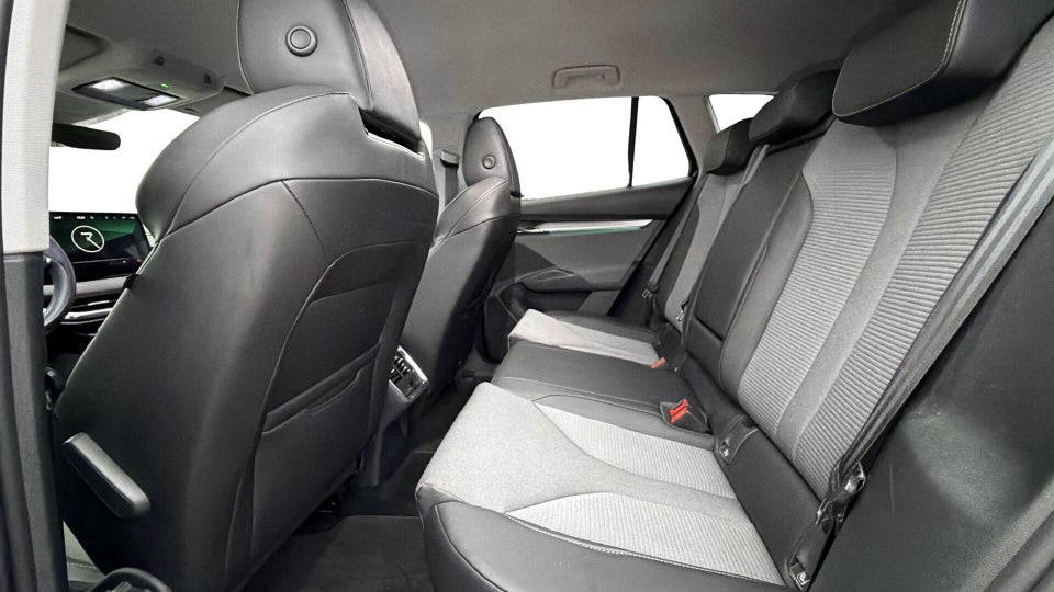 Skoda Enyaq 80 iV Plus 5d