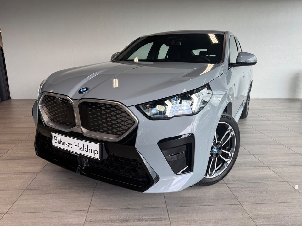 BMW iX2 eDrive20 M-Sport 5d