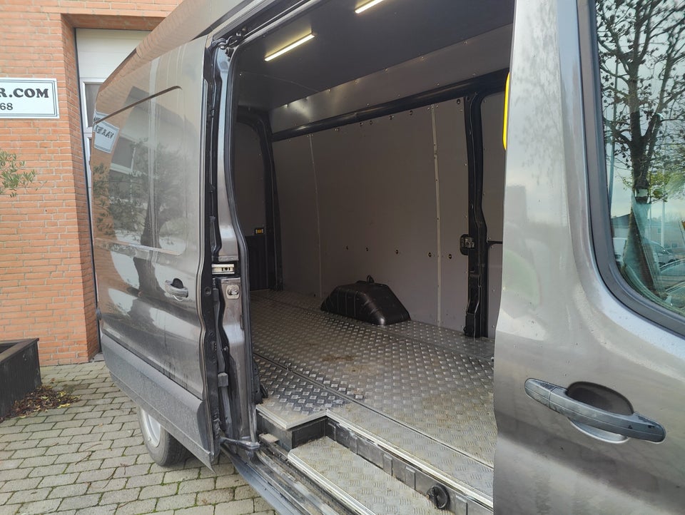 Ford Transit 470 L4 Van 2,0 TDCi 185 H3 RWD
