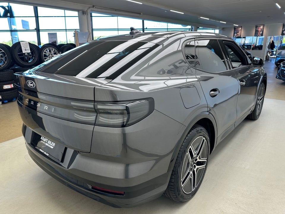 Ford Capri 77 Premium Extended Range 5d