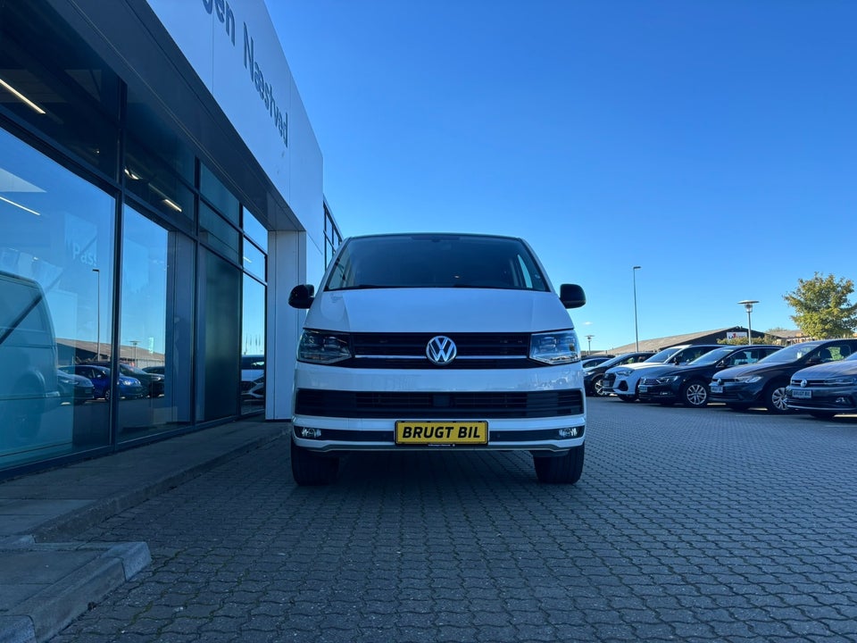 VW Transporter 2,0 TDi 204 Kassevogn DSG kort