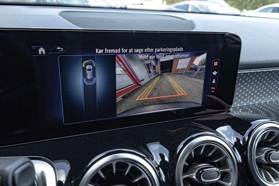 Mercedes EQB300 Progressive 4Matic 5d