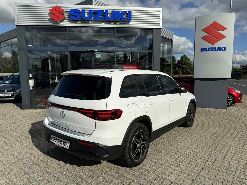 Mercedes EQB300 AMG Line 4Matic 5d