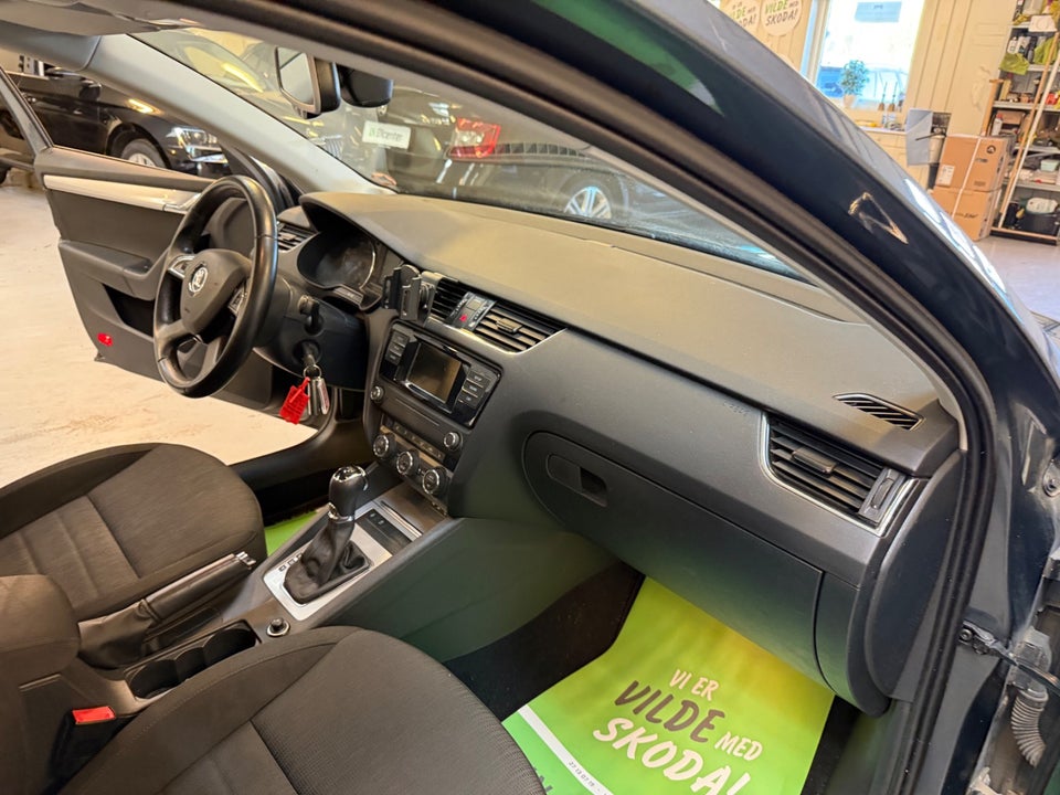 Skoda Octavia 1,4 TSi 140 Elegance Combi DSG 5d