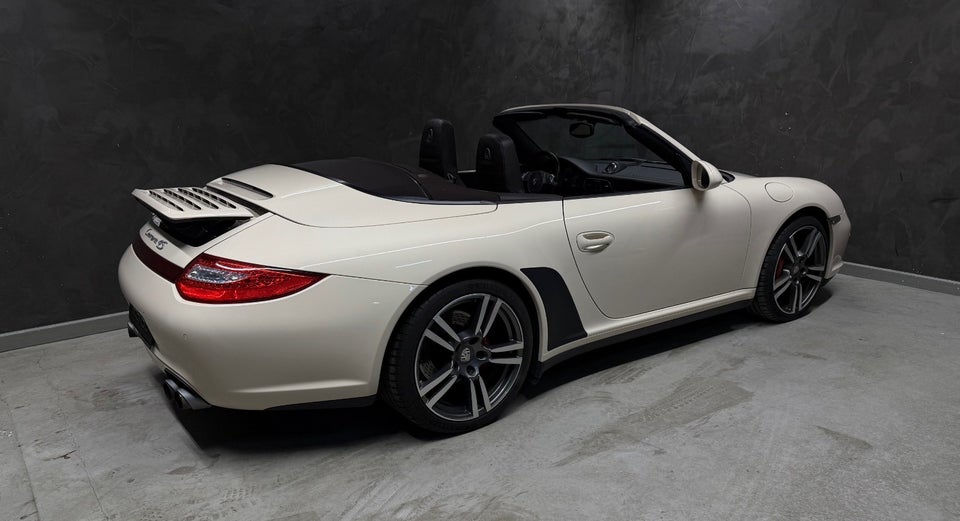 Porsche 911 Carrera 4S 3,8 Cabriolet PDK 2d