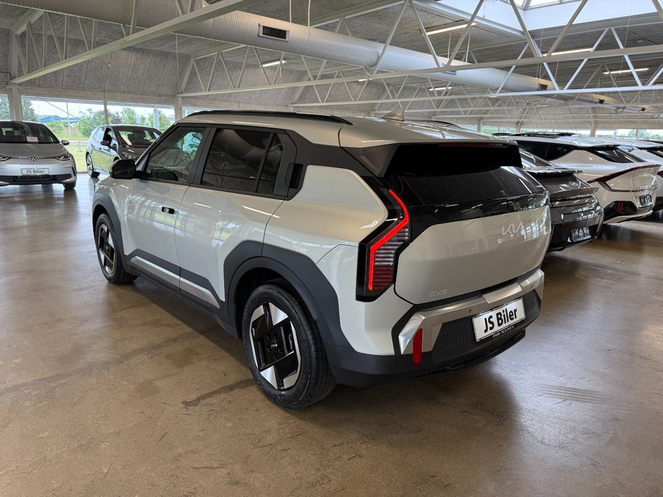 Kia EV3 58 Standard Range Prestige 5d