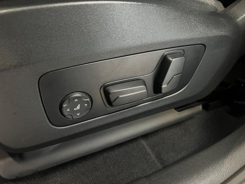 BMW iX1 xDrive30 X-Line 5d