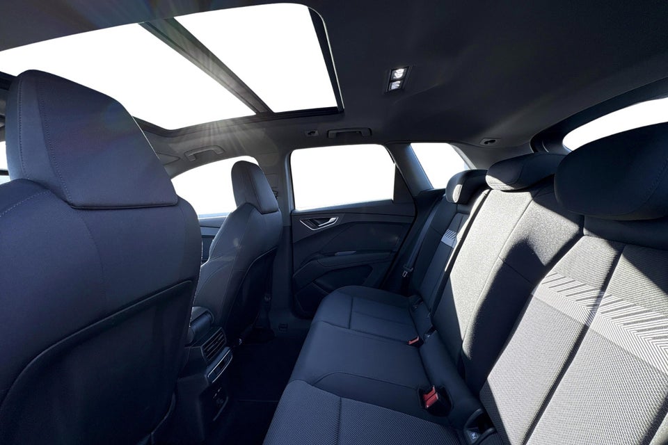 Audi Q4 e-tron 45 S-line Edition 5d