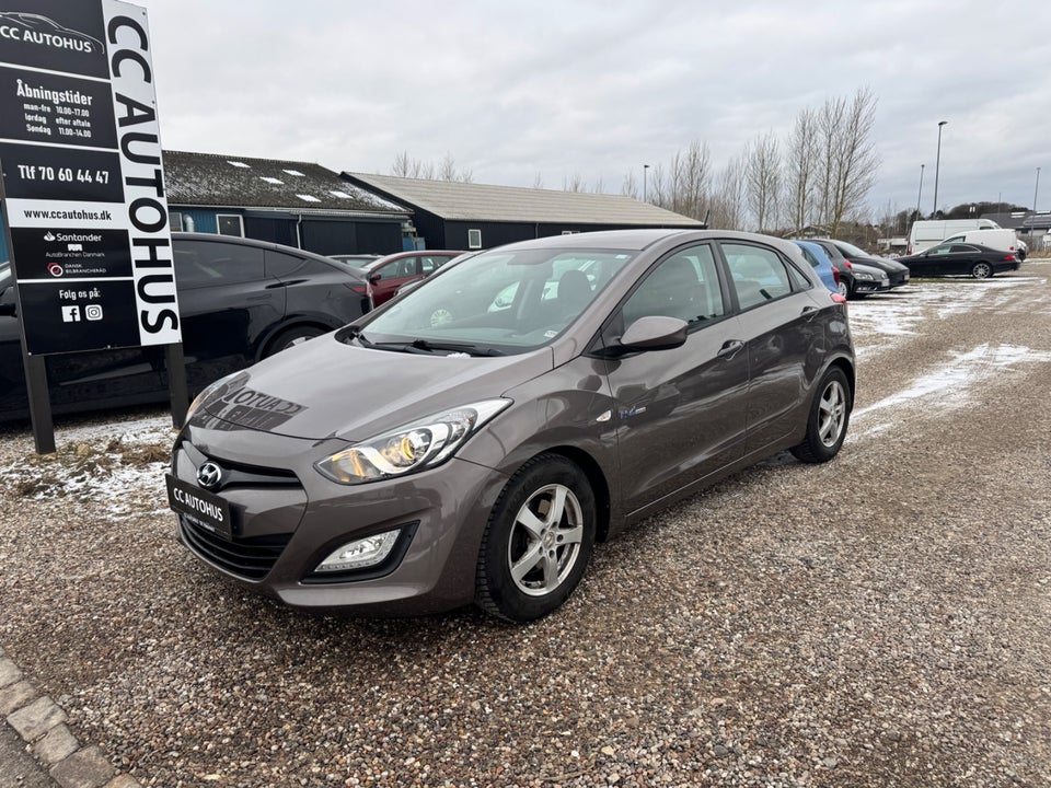 Hyundai i30 1,4 CVVT Comfort 5d