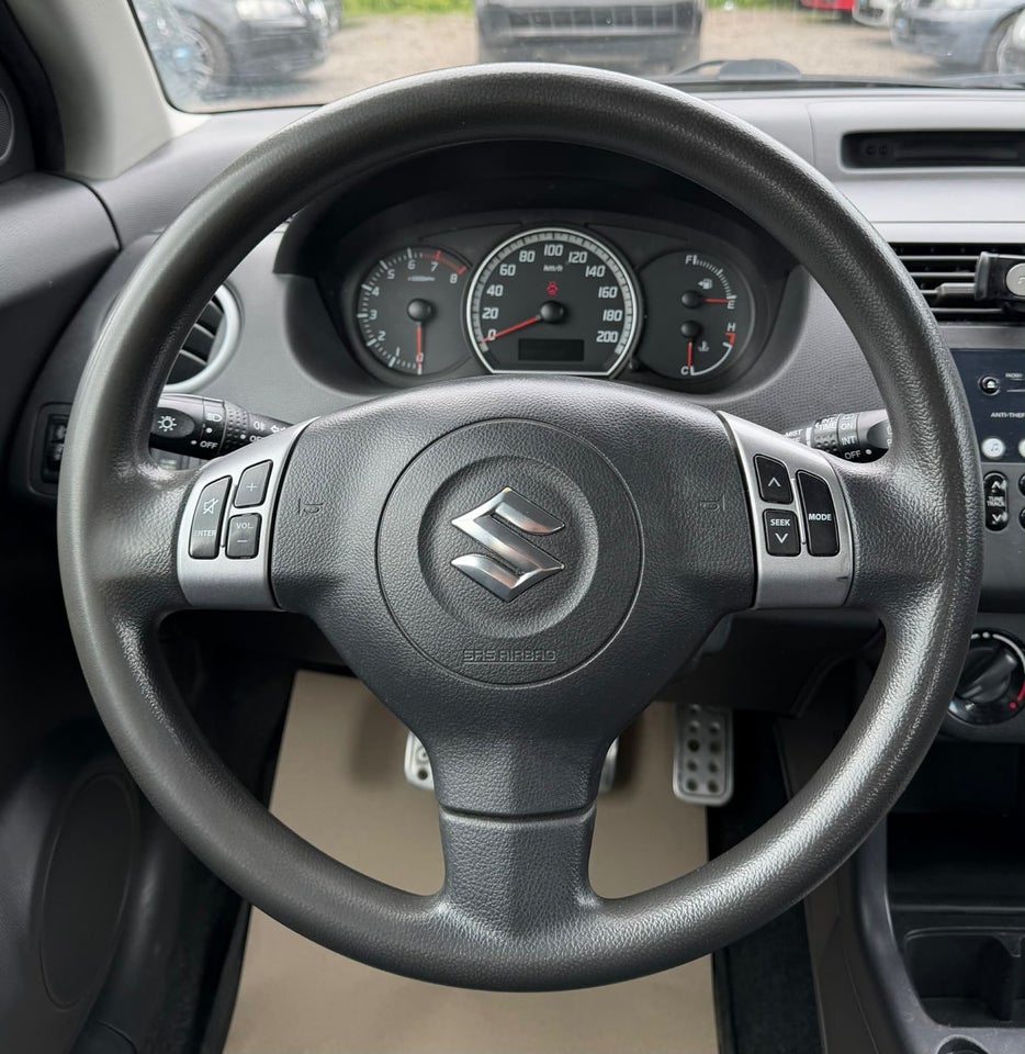 Suzuki Swift 1,3 GL-A 3d