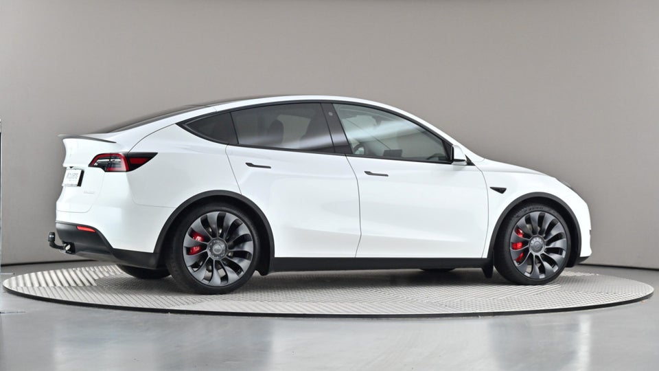 Tesla Model Y Performance AWD 5d