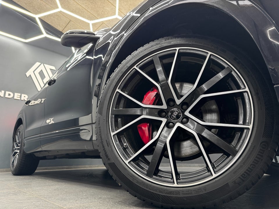 Audi Q8 50 TDi S-line quattro Tiptr. 5d